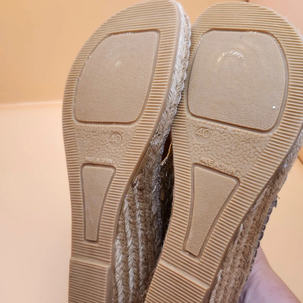 André Assous Alyssa Wedge‎ Sandals Gold Woven Leather Espadrille Boho 9 M